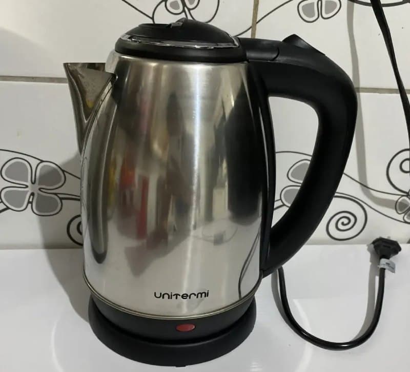 Chaleira Elétrica 1,8L 1200W Atacama Unitermi 220V