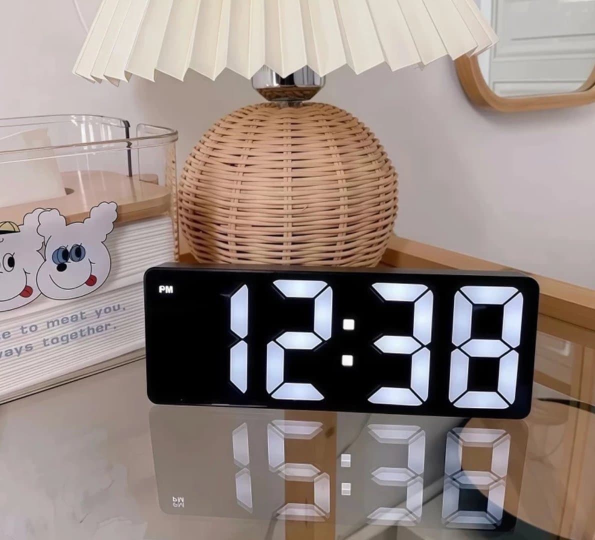 Despertador Digital com Sensor de Temperatura e Bateria Recarregável USB