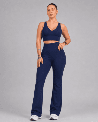 Conjunto Feminino Fitness Calça Flare Bailarina + Top Decote V Zero Transparência Ideal Dia a Dia